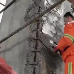 罗源梁板柱楼梯空洞蜂窝剥落露筋等表面破损修补用高强聚合物修补砂浆